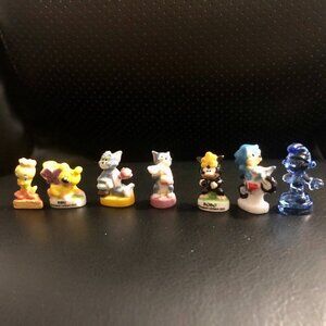 Lot of 7 pc Tiny Cartoon Sonic Tom Jerry Tweety Smurf Porcelain Mini Feves Beans